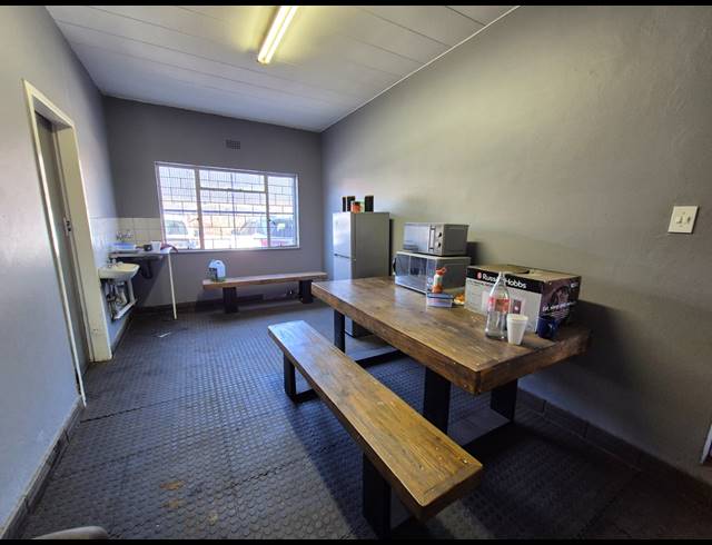649M² WAREHOUSE TO LET IN WADEVILLE